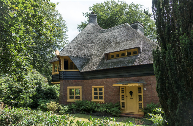Villa De Boschkant, Park Meerwijk, Bergen.
              <br/>
              Marcel Westhoff, juli 2015